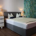 Apartament Kikelet Udvarhaz Zánka