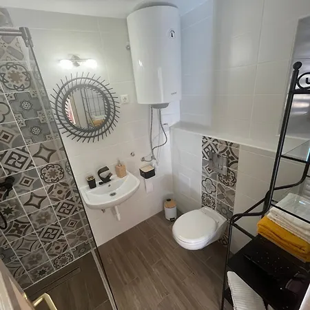 Kikelet Udvarhaz Apartment *